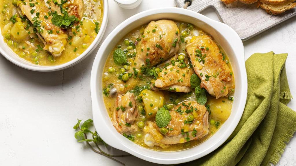 Un guiso de pollo (Imagen de archivo)