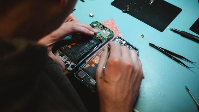 Reparación de un móvil