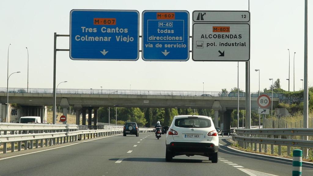 La M-607 entre Tres Cantos y Colmenar.