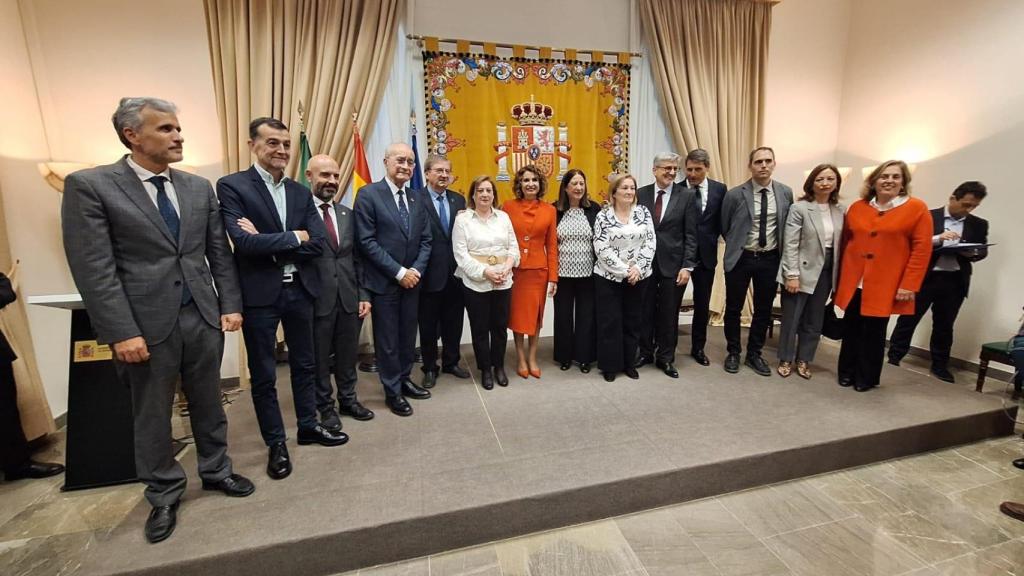Un momento del acto de homenaje a García Caparrós.
