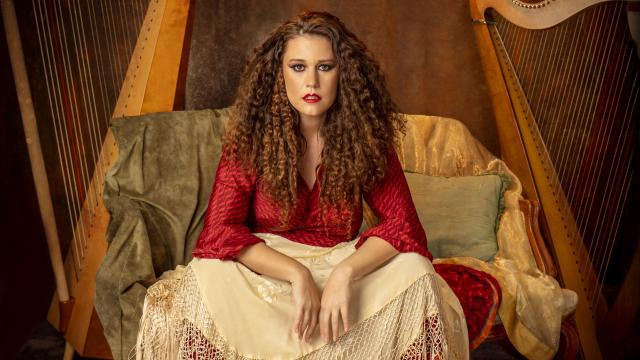 Ana Crismán, la primera arpista flamenca de la historia.