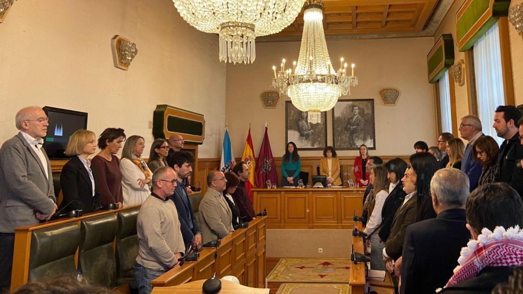 Los seis concejales del Grupo Municipal Socialista, este jueves en el pleno.