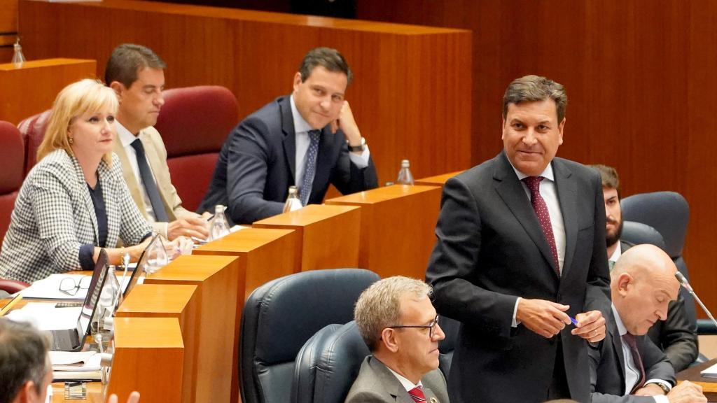 Leticia García junto a Ángel Ibáñez y Raúl de la Hoz en su etapa como procuradores