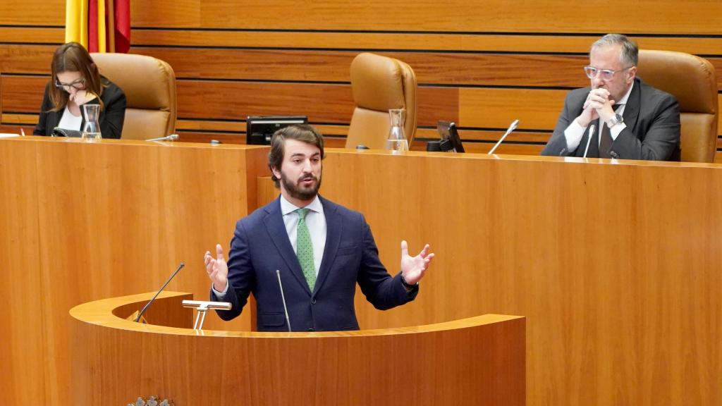 El exvicepresidente de la Junta y exportavoz de Vox Juan García-Gallardo, en un pleno de las Cortes