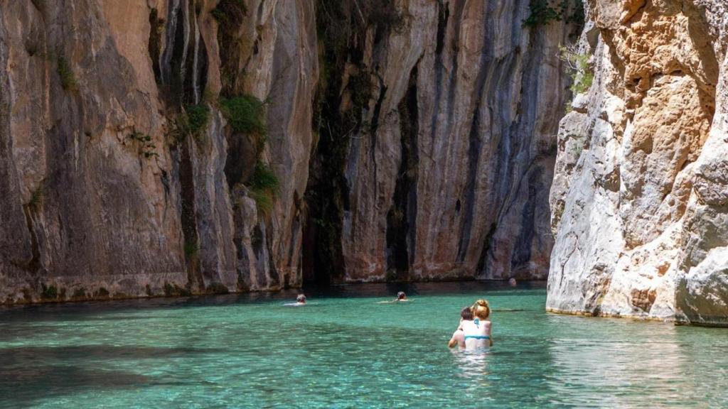 Fuente de Los Baños. Turisme Comunitat Valenciana