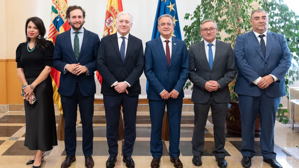 Marina Sevilla, en el acto del 10 de septiembre con los presidentes de las diputaciones.