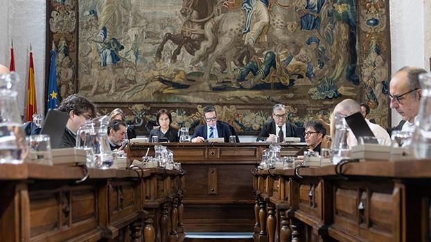 Consejo de Gobierno en la USAL