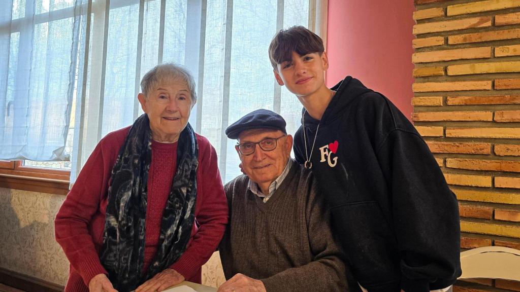 Saturnina, Llorenç y David, más conocido en redes sociales como el 'Cromas'.