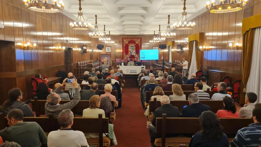 El vicepresidente primero de la Diputación de Zamora, Víctor López, ha asistido a la apertura del año del instituto de estudios zamoranos Florián de Ocampo.