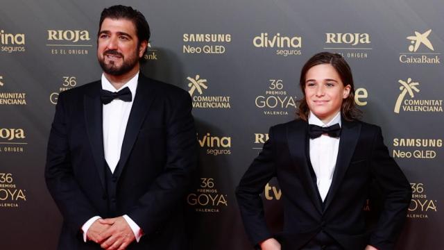 Antonio Orozco y su hijo Jan en los Premios Goya 2022.