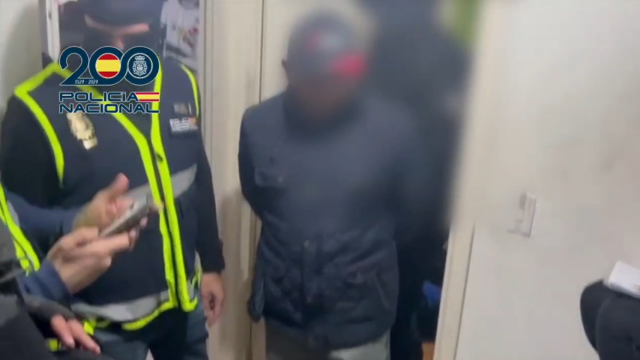 El detenido, al ser arrestado este miércoles.