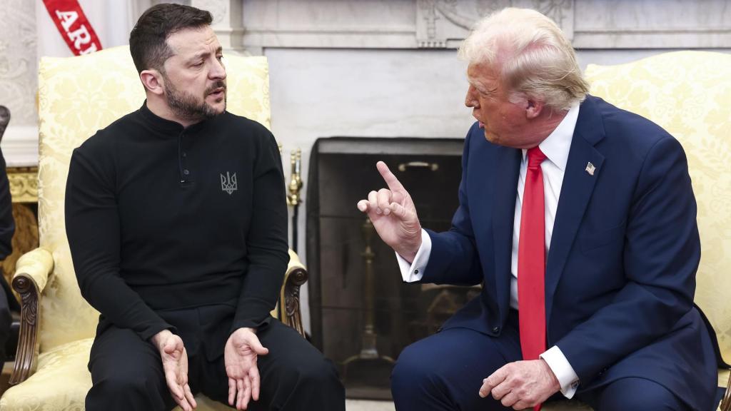 El presidente ucraniano, Volodímir Zelenski, durante su tenso encuentro este viernes con Donald Trump en la Casa Blanca.