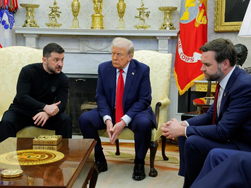 Zelenski se dirige directamente al vicepresidente J. D. Vance en la Casa Blanca.
