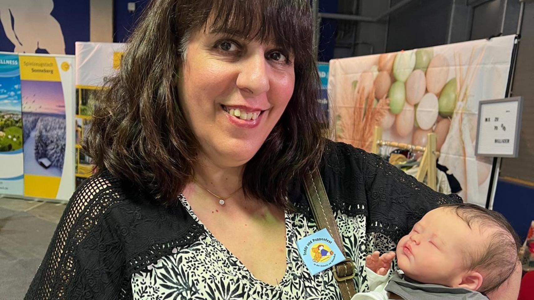 María Valle, la pionera de los 'bebés reborn' hiperrealistas que puede vender hasta por 1.000 €: Me los piden más las mamás