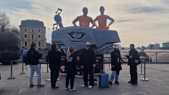 Monumento Roig Arena en Atocha. EE