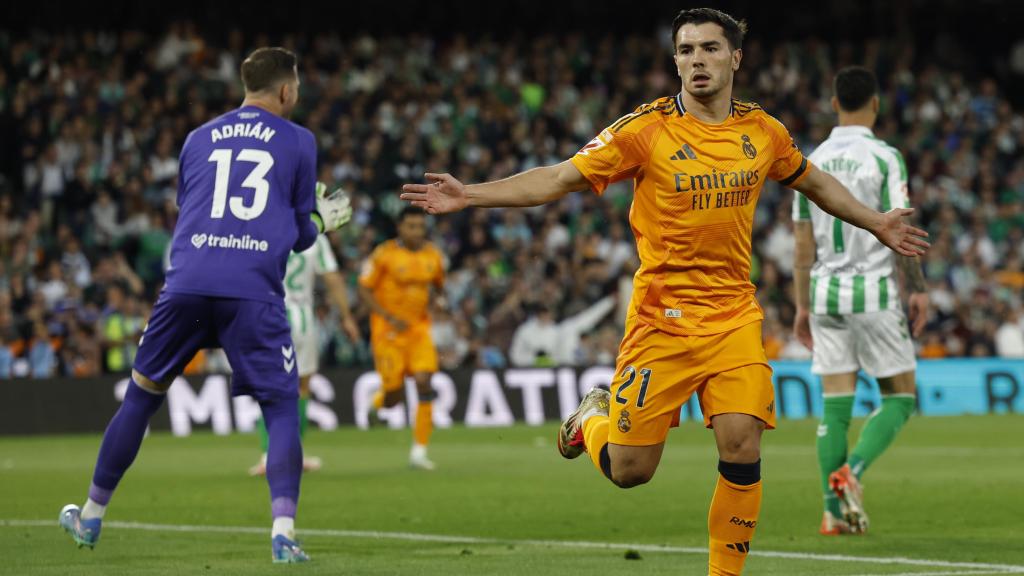 Brahim celebra el gol marcado ante el Real Betis.