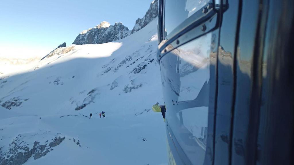 Imagen del rescate en Peña Santa de Castilla