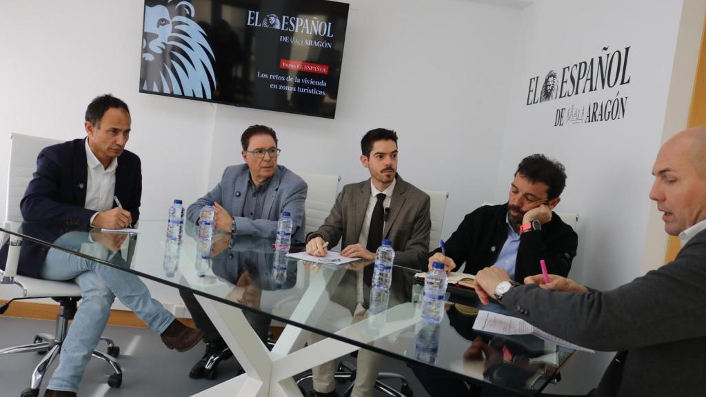 Los participantes, en el foro.