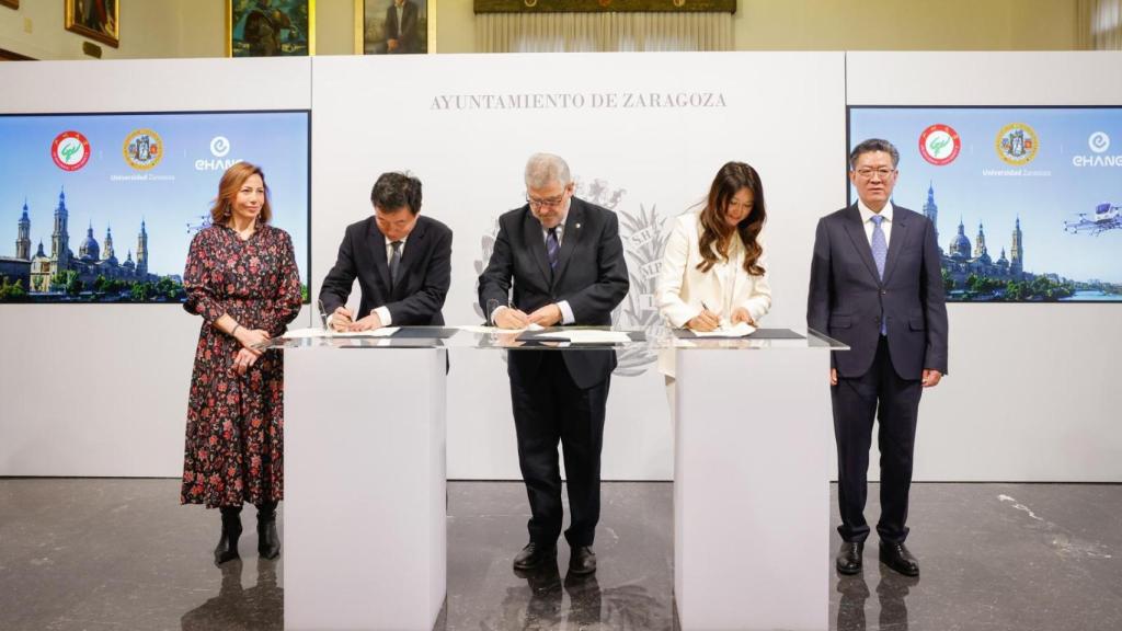 Las universidades de Zaragoza y Guangzhou y EHang Intelligent han firmado el convenio para promover y desarrollar la investigación y la educación