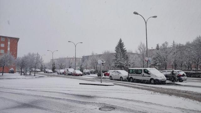 Las nevadas ponen a siete regiones en alerta amarilla este domingo.