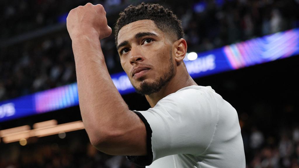 Bellingham celebra la victoria del Real Madrid ante el Manchester City en Champions.