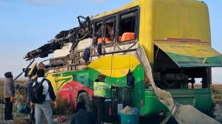 Uno de los autobuses después del accidente en Bolivia.