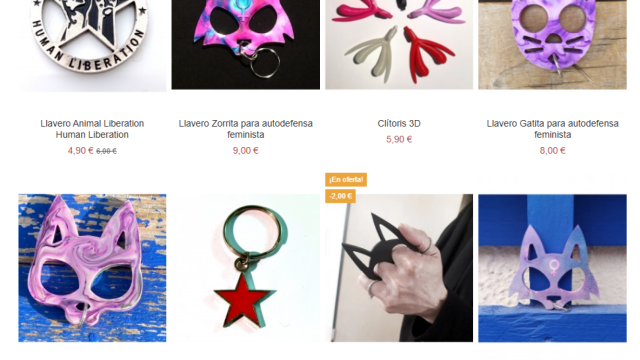 Imagen antigua de la web de la tienda de corte propalestino donde se observan los puños americanos incautados.