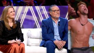 Luisa y Juan Carlos, padres de Montoya, en 'De viernes' y Montoya en 'La isla de las tentaciones'.