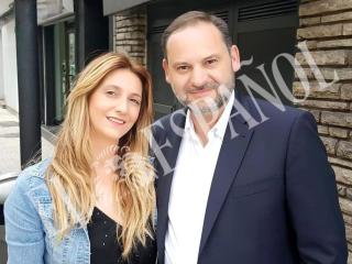 Claudia Montes, Miss Asturias, y José Luis Ábalos.