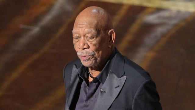 Morgan Freeman ha rendido un pequeño tributo a Gene Hackman en los Oscar.