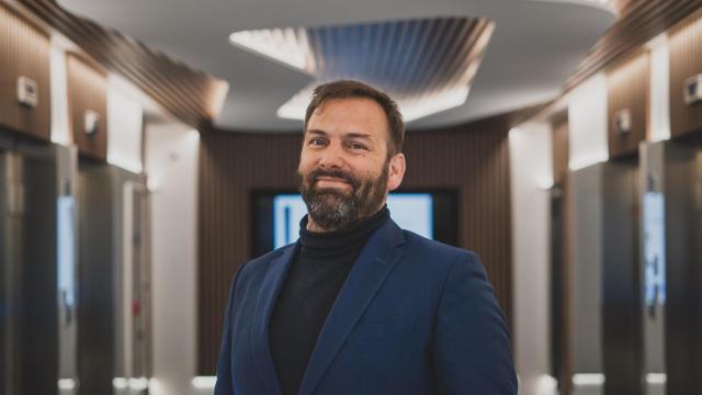 Erwan de la Villéon, CEO de Puy du Fou, en la redacción de EL ESPAÑOL.