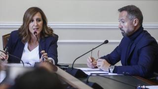 La alcaldesa de Valencia, María José Catalá, junto a Juanma Badenas (Vox). Rober Solsona / EP