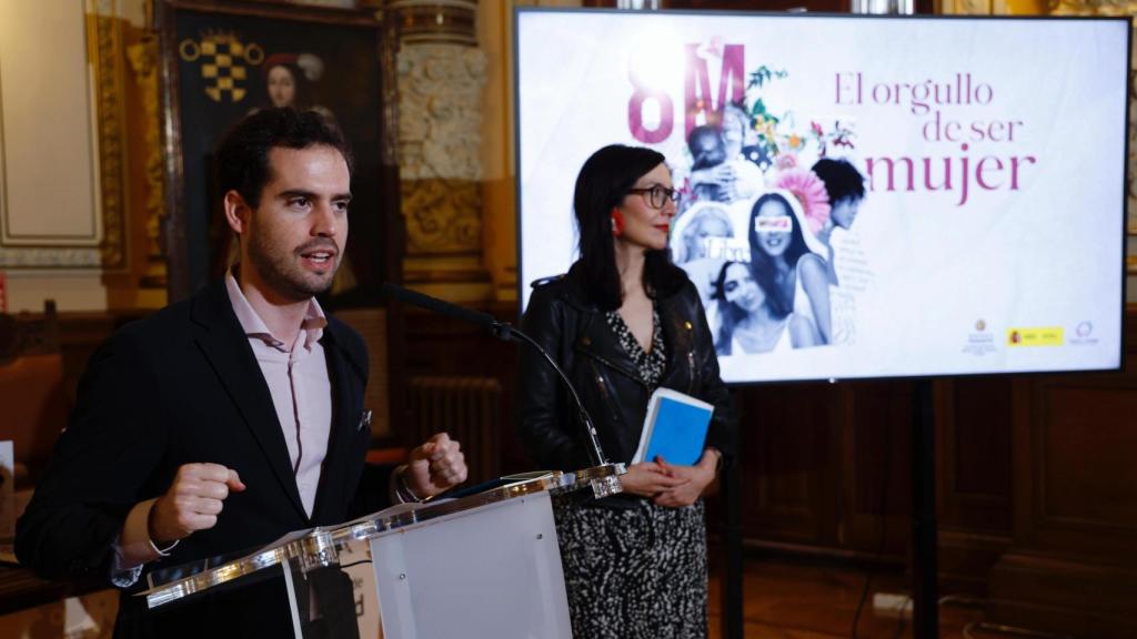 El concejal de Personas Mayores y Familia, Rodrigo Nieto, durante la presentación de actividades por el 8M