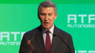 Alberto Núñez Feijóo, presidente del PP, en su discurso ante la Asamblea General de ATA, este lunes en Madrid.