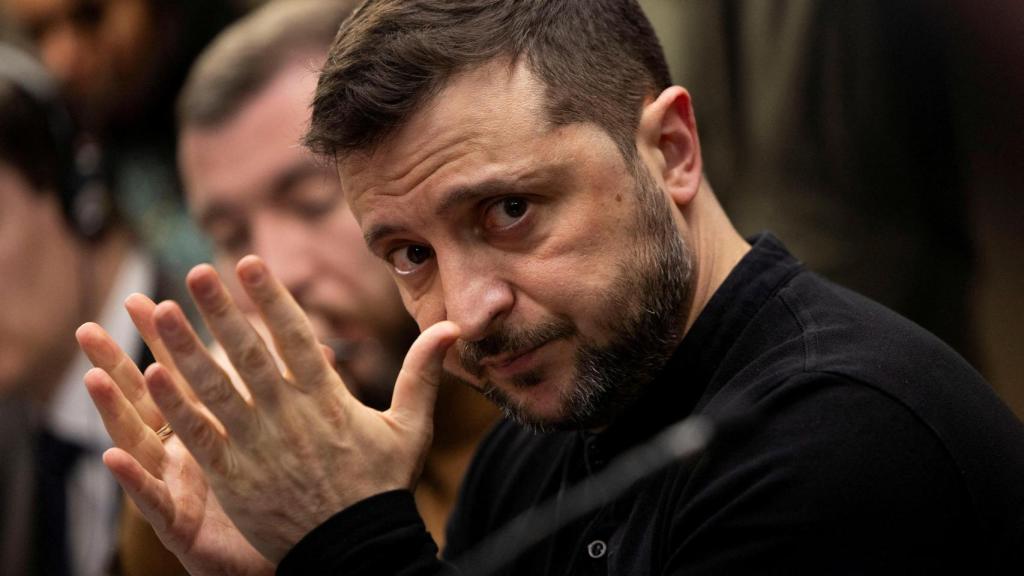 El presidente ucraniano, durante una reunión con miembros de la prensa en Londres.