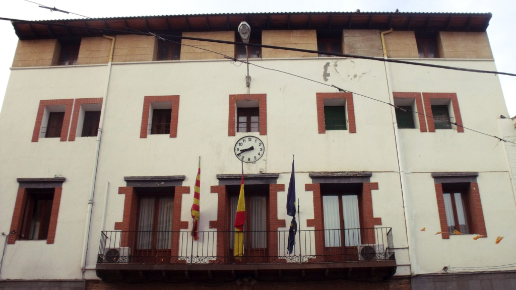Fachada del Ayuntamiento de Aguarón.