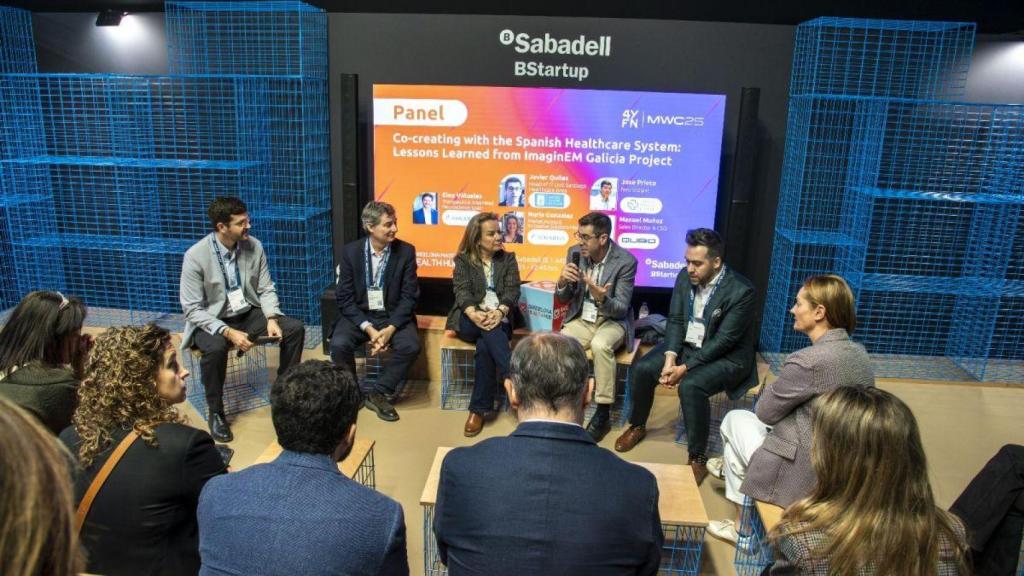 La mesa redonda en el Mobile World Congress 2025 en la que se presentó el proyecto.
