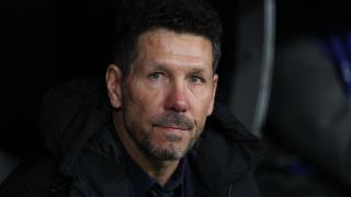 Simeone, en el banquillo del Bernabéu.