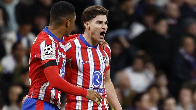 Julián Álvarez celebra su gol contra el Madrid.