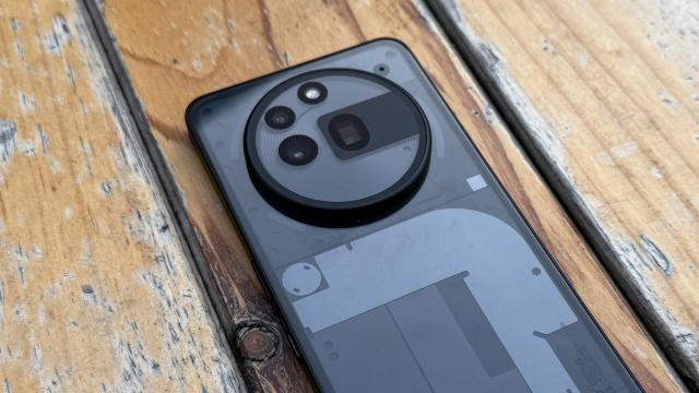 Nothing Phone (3a) Pro