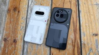 Nothing Phone (3a) Pro y Phone (3a) (der-iz)