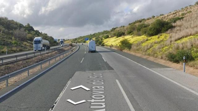 Imagen de la autovía A-4, donde ha fallecido un camionero en un accidente de tráfico.