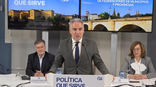 El vicesecretario general de Política Autonómica y Municipal y Análisis Electoral del PP, Elías Bendodo, durante su intervención en Palencia, este miércoles