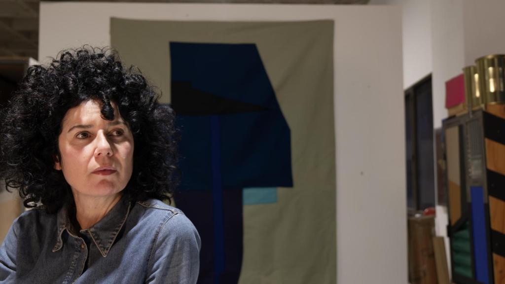 Sonia Navarro, posando en su estudio.