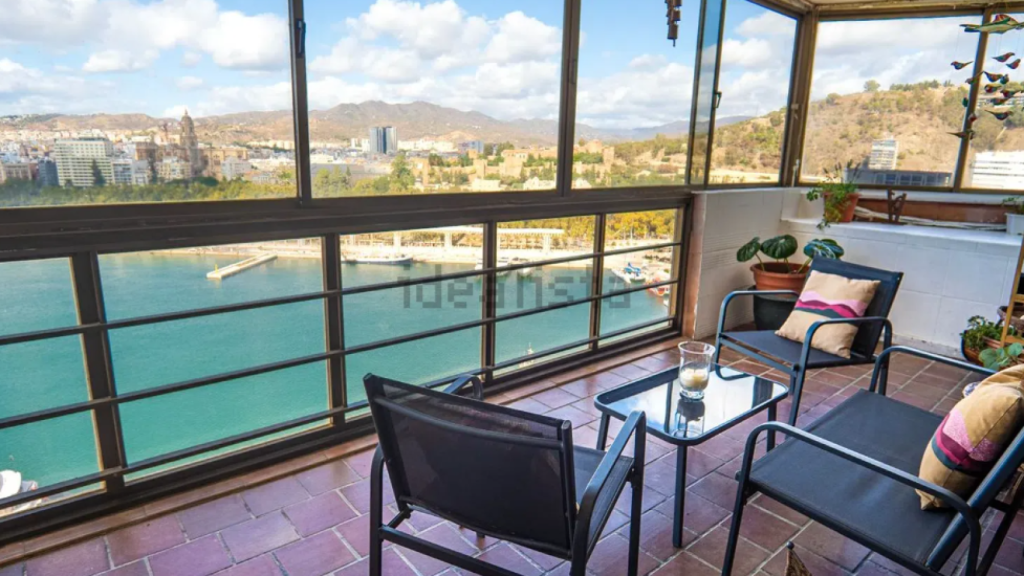 Una de las terrazas del ático.