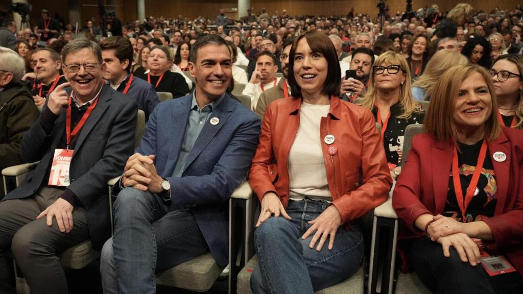 Pedro Sánchez junto a Diana Morant en el congreso del PSPV. Eduardo Manzana / EP