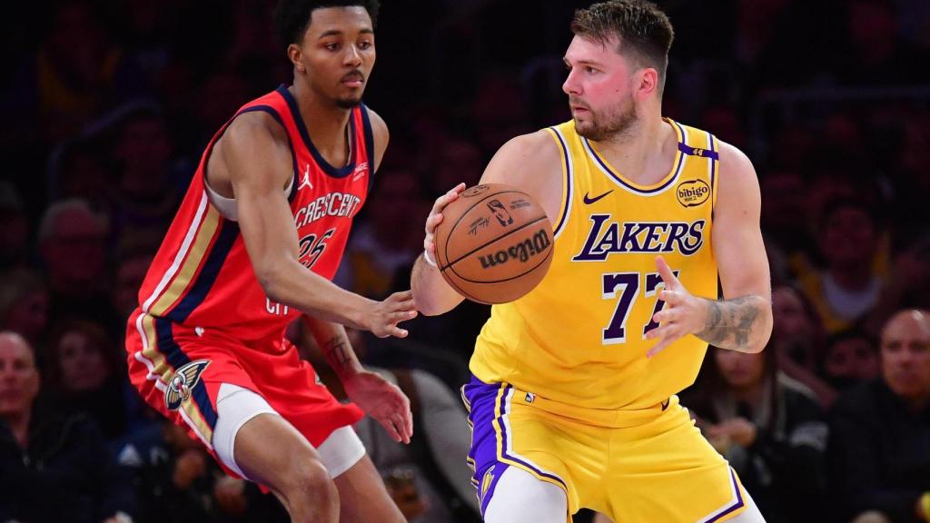 Luka Doncic, durante su último partido con los Lakers contra los Pelicans.
