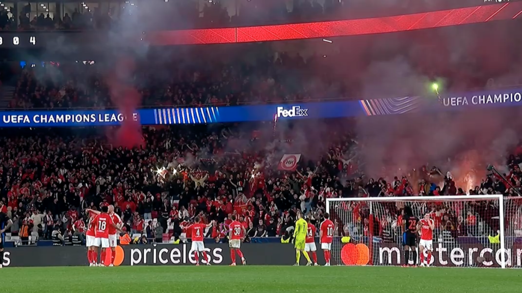 Imagen de las bengalas en Da Luz.