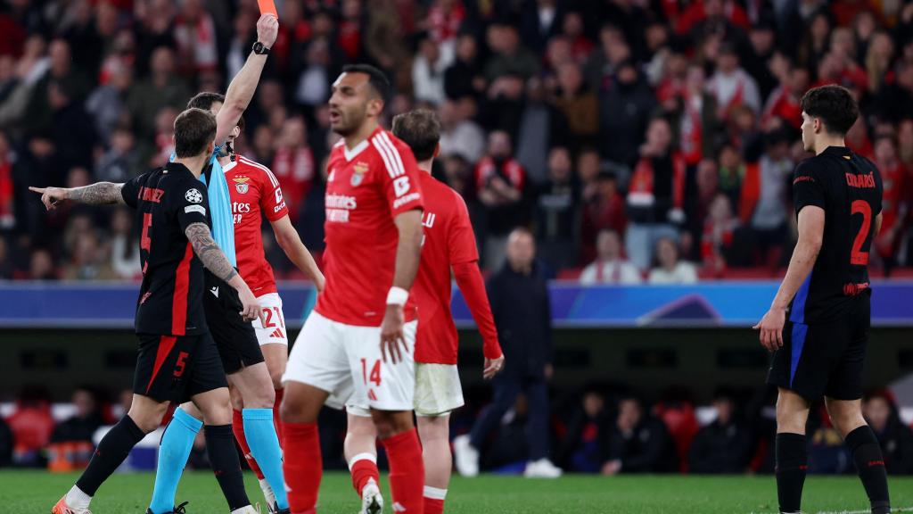 El momento de la expulsión de Pau Cubarsí.