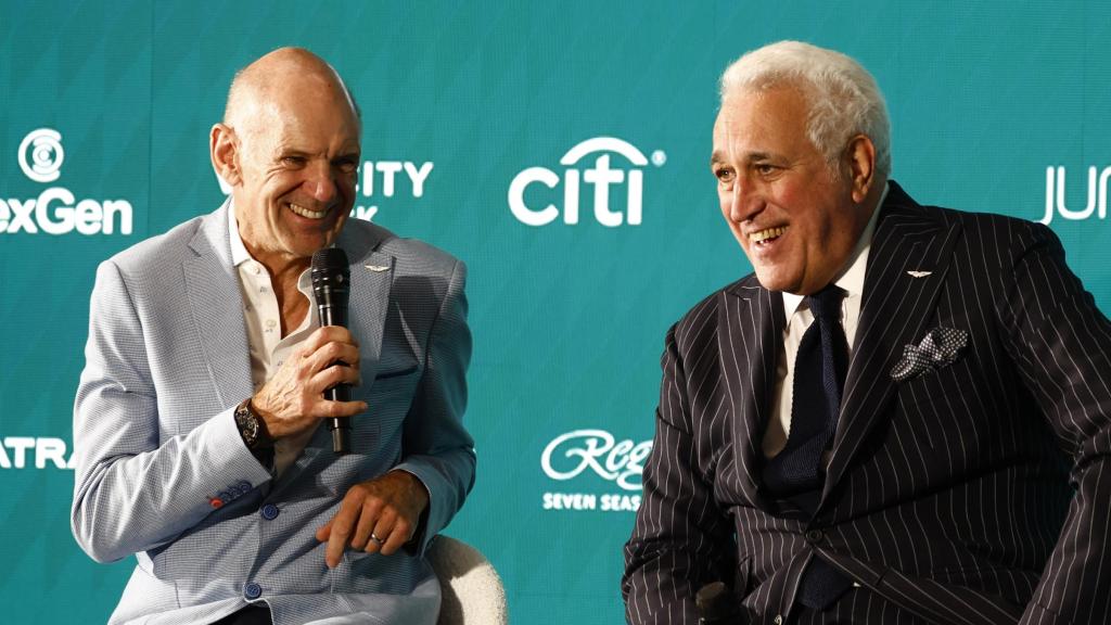 Adrian Newey y Lawrence Stroll, durante la presentación del ingeniero como nuevo integrante de Aston Martin